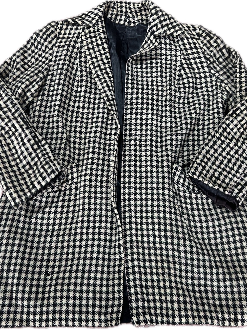 Vintage Black and White Houndstooth Coat